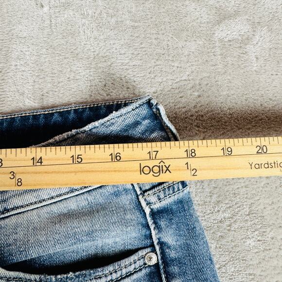 Silver Jeans Women's 30 Light Wash Faded Blue Denim Suki Capri Mid Rise Stretch - Picture 11 of 13